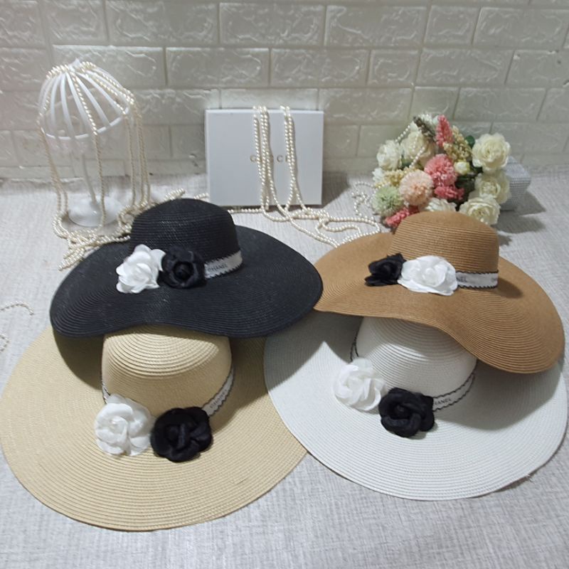 Mũ Cói thời trang đi biển Vành Rộng sang chảnh gắn hoa xinh