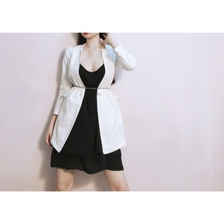 Khoác vest blazer 1 nút bọc tay lửng