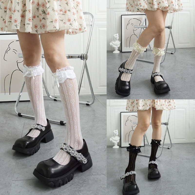 Vớ cổ cao qua bắp chân nhún bèo đính nơ ngọc trai phối ren họa tiết tráI tim xuyên thấu phong cách lolita cho nữ