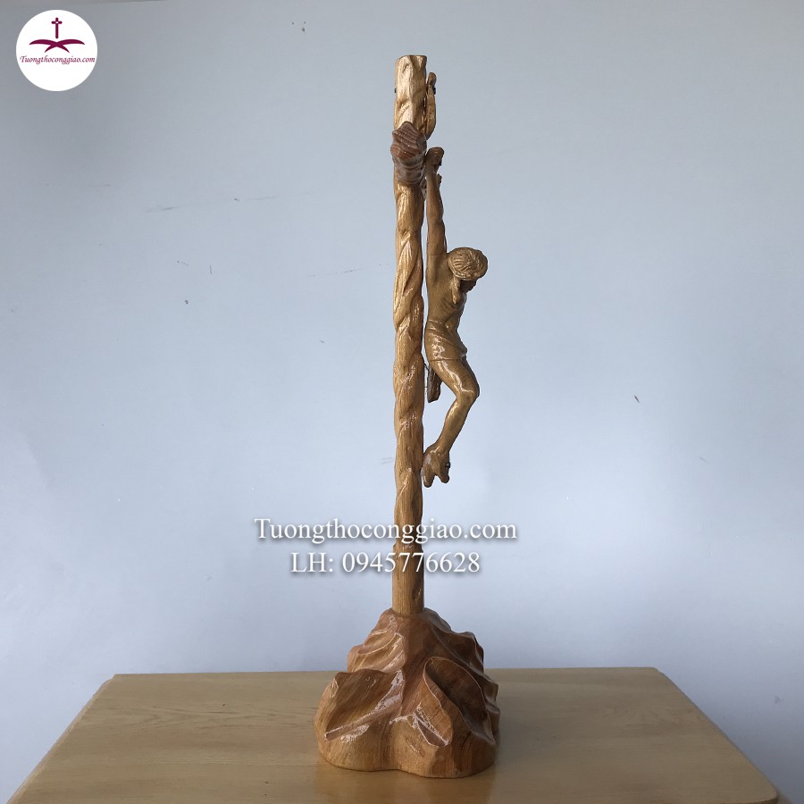 Tượng Chúa Chịu Nạn 40cm gỗ pơ mu