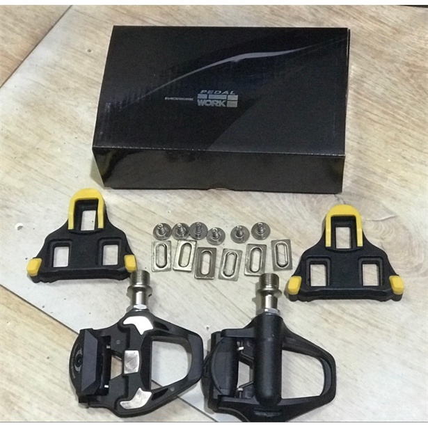Pedal xe đạp đua dùng cá RaceWork R8000 hộp đen