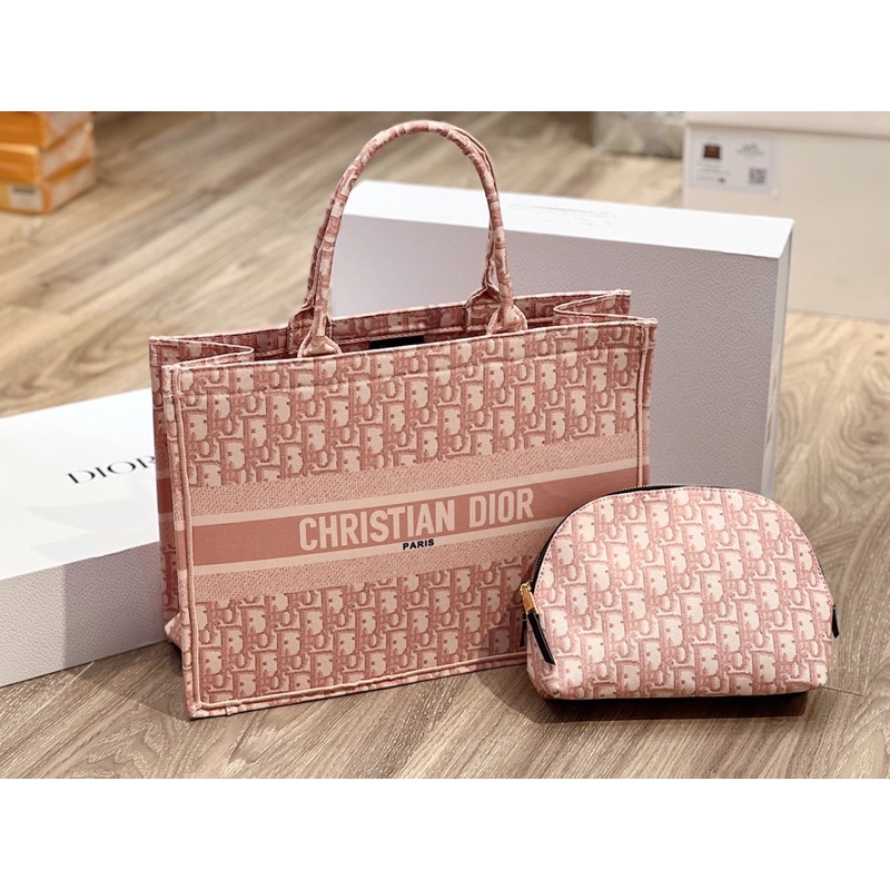 Dior booktote