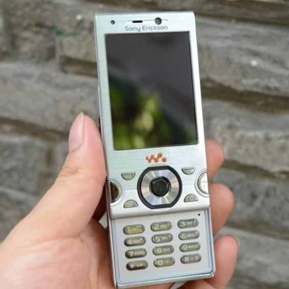 Điện Thoại Sony Ericsson W995 Nắp Trượt Vỏ Nhôm Loa To Màn hình Đẹp