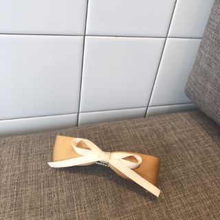 Kẹp tóc nơ ngang nhỏ phối trắng