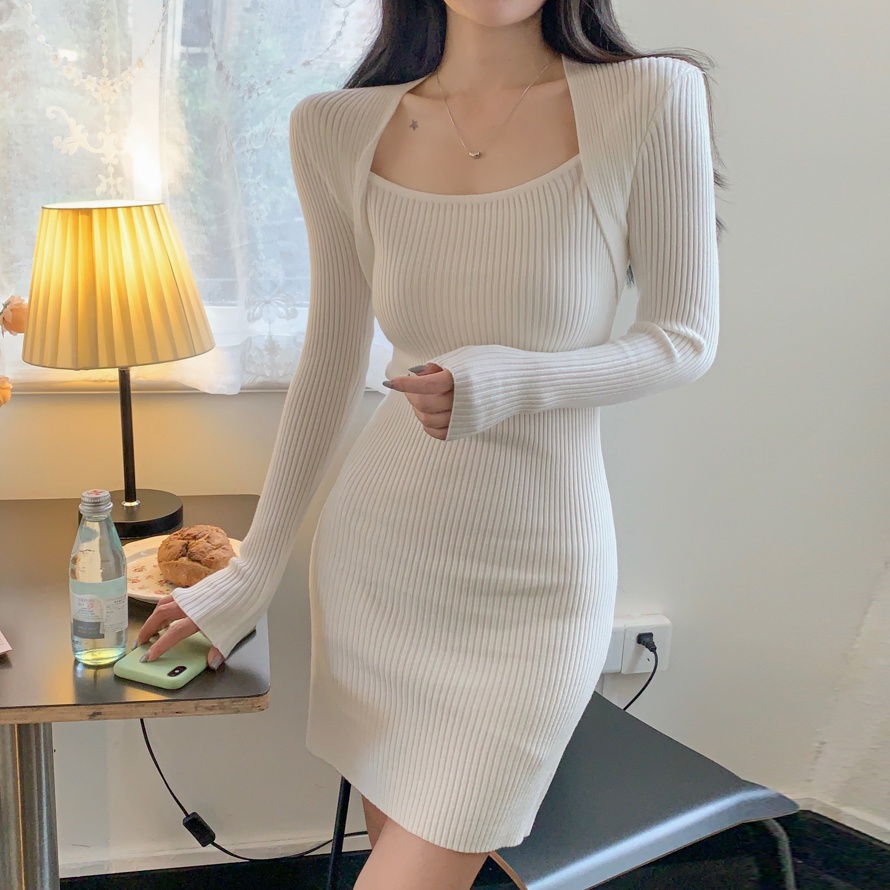 Đầm Dệt Kim Tay Dài Cổ Vuông Form Ôm Thời Trang Hàn Quốc Quyến Rũ