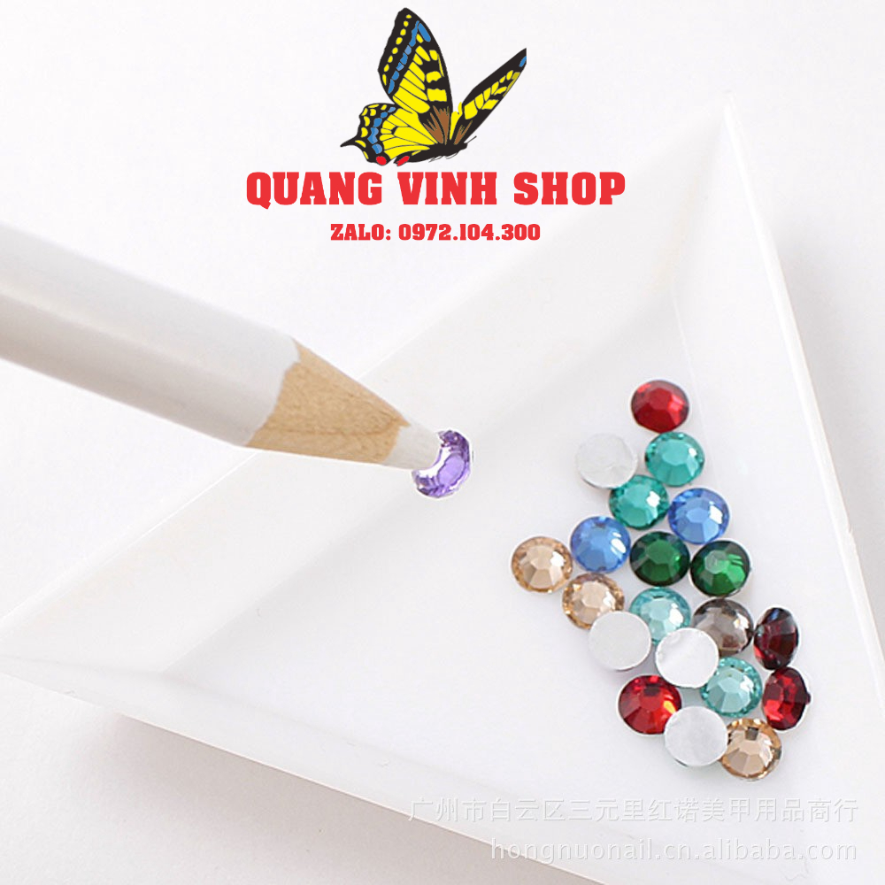 Cây hút đá chấm đá màu trắng
