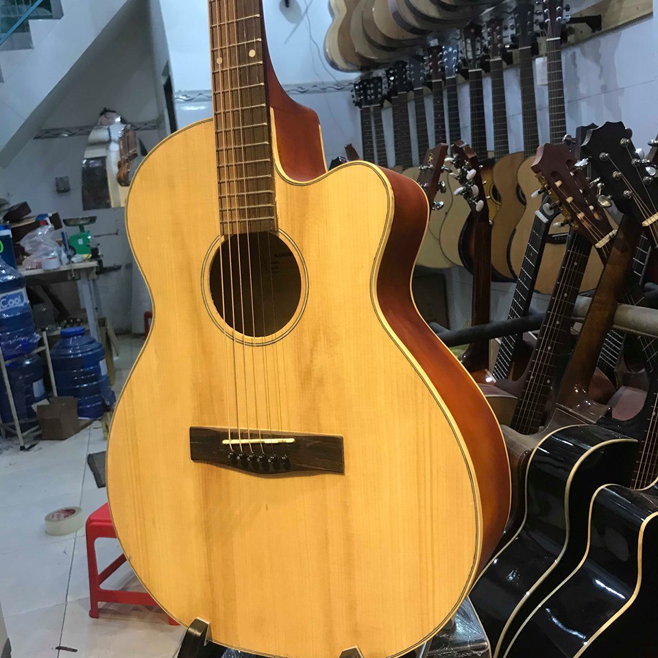 Đàn guitar có ty Giá rẻ Vô Địch Guitar có ty cho người mới chơi