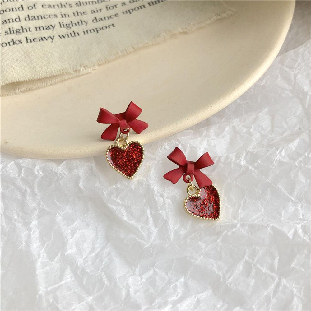 Bông Tai Hình Trái Tim Nhỏ Xinh Thời Trang Hàn Quốc