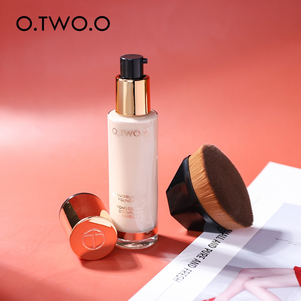 Kem nền trang điểm O.TWO.O dạng lỏng có cọ màu đen che phủ lỗ chân lông lâu trôi 214g