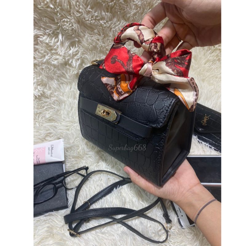 [ẢNH VIDEO THẬT] Túi Xách Nữ Da Rắn Thời Trang Khóa Vặn HQ119