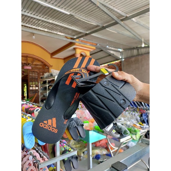 Dép lào adidas đúc cao su nguyên khối siêu bền, siêu dẻo