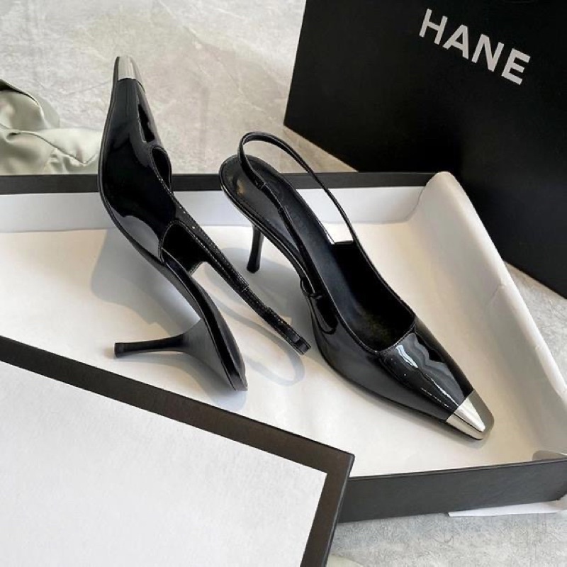 Sandal Cao Gót Nhọn Bít Mũi Phối Vàng Quai Sau Mảnh