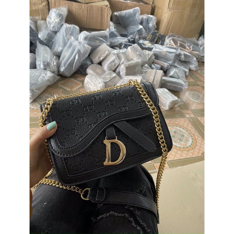 Túi Đeo Chéo Kẹp Nách Chữ D Vân Nổi Siêu Hót TX26 - HAMAN | BigBuy360 - bigbuy360.vn