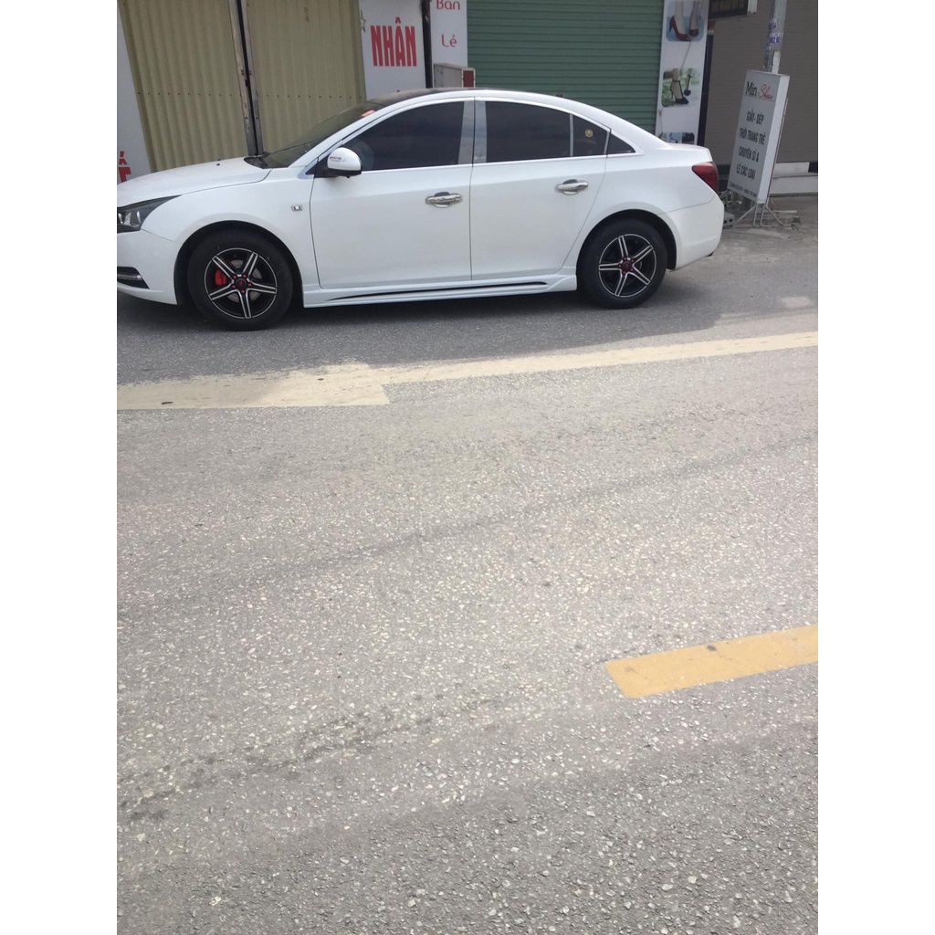 Líp sườn xe cruze