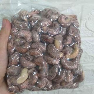 Hạt điều
giá:
✏hạt điều nguyên vỏ lụa rang a:285k/kg
✏ điều sống vỡ sạch lụa :190k/kg
 ✏điều vỡ rang sạch lụa : 210k/kg