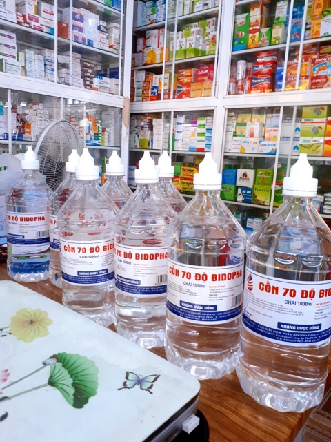 CỒN 70 ĐỘ NAM HÀ  1000ml