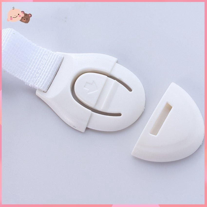 Khóa tủ giữ an toàn cho bé
