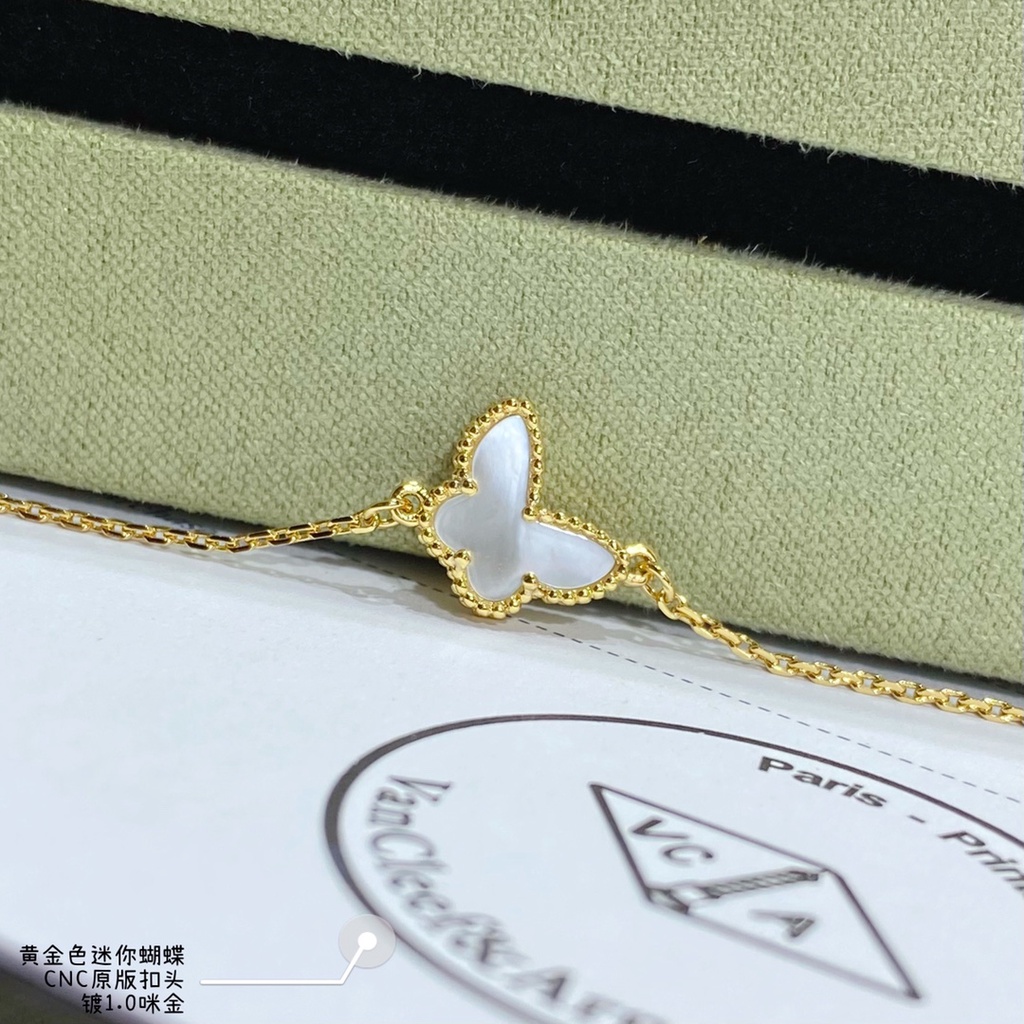 Lắc tay 𝗩𝗮𝗻 𝗖𝗹𝗲𝗲𝗳&𝗔𝗿𝗽𝗲𝗹𝘀 hình cánh bướm điệu đà, xinh xắn