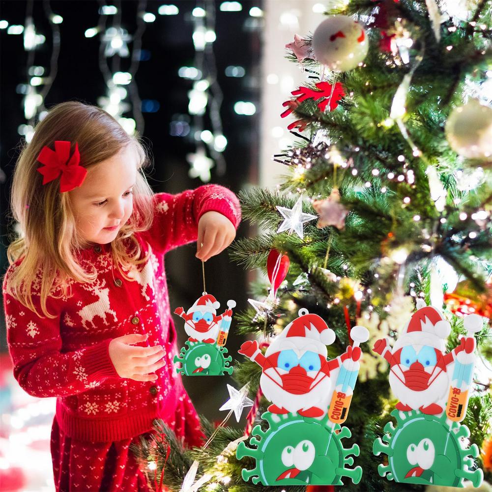 Phụ kiện trang trí cây thông noel bằng nhựa 2021