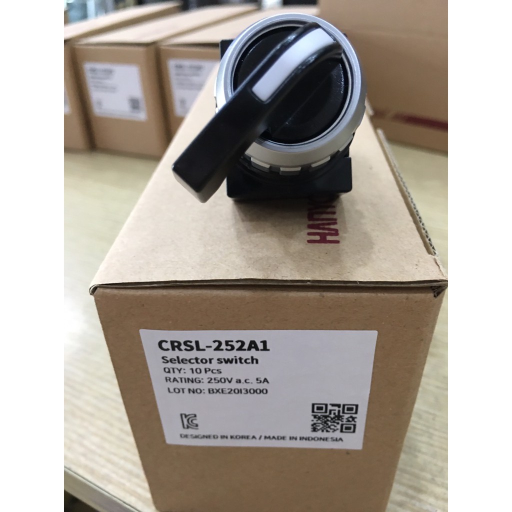 Hộp 10 công tắc xoay 2 hoặc 3 ví trí tự giữ phi 25 Hanyoung nux