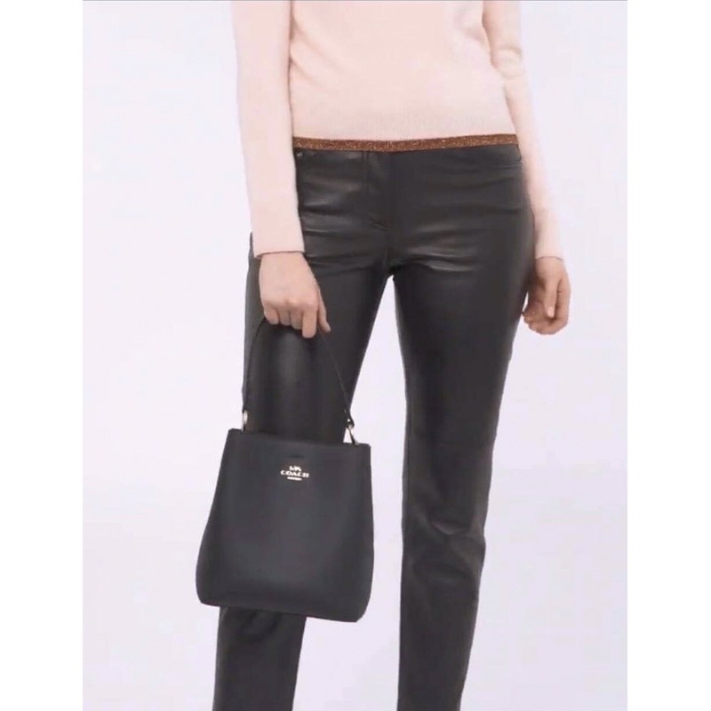 Thanh lý giỏ bucket Coach auth