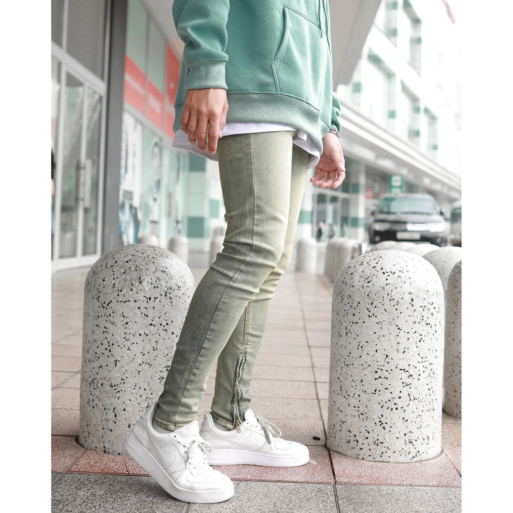 Quần Skinny Jeans Nam-Màu Xanh Bạc-Chất Liệu Cotton Co Giãn-Ống Đứng Dáng-Có Khóa Zip Dưới Ống Chân | BigBuy360 - bigbuy360.vn