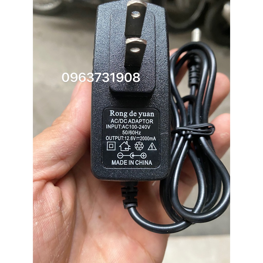Cục sạc pin máy khoan cầm tay 12.6V-2000mA loại tự ngắt khi đầy