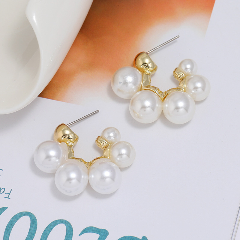 1 Đôi Bông Tai Hình Chữ C Đính Ngọc Trai Phong Cách Hàn Quốc Cổ Điển Cho Nữ