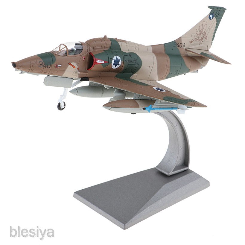 Mô hình Máy bay chiến đấu 1:72 Douglas A-4 Skyhawk bằng hợp kim