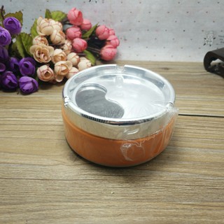 Gạt tàn thuốc nắp xoay
