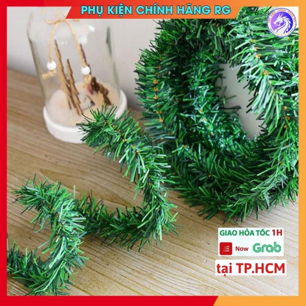 Dây lá thông xanh 9m trang trí giáng sinh tạo hình cây thông noel treo tường