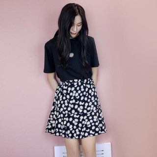 Chân váy hoa cúc, áo thun hoa cúc thời trang cho nữ