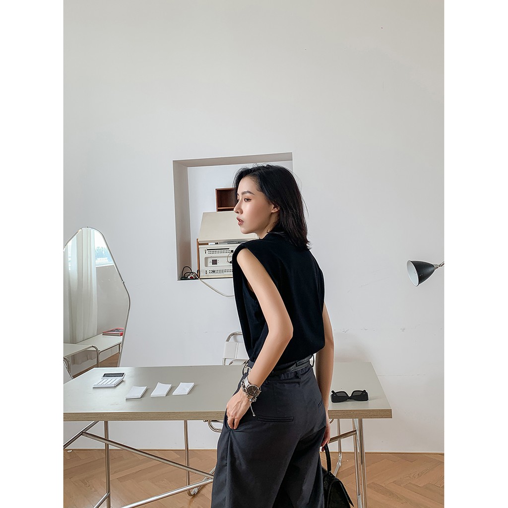 Áo Cotton Nữ Cao Cấp Trơn Cổ Tròn Không Tay Độn Vai Thời Trang Trẻ Trung Sugal TOP NU 033