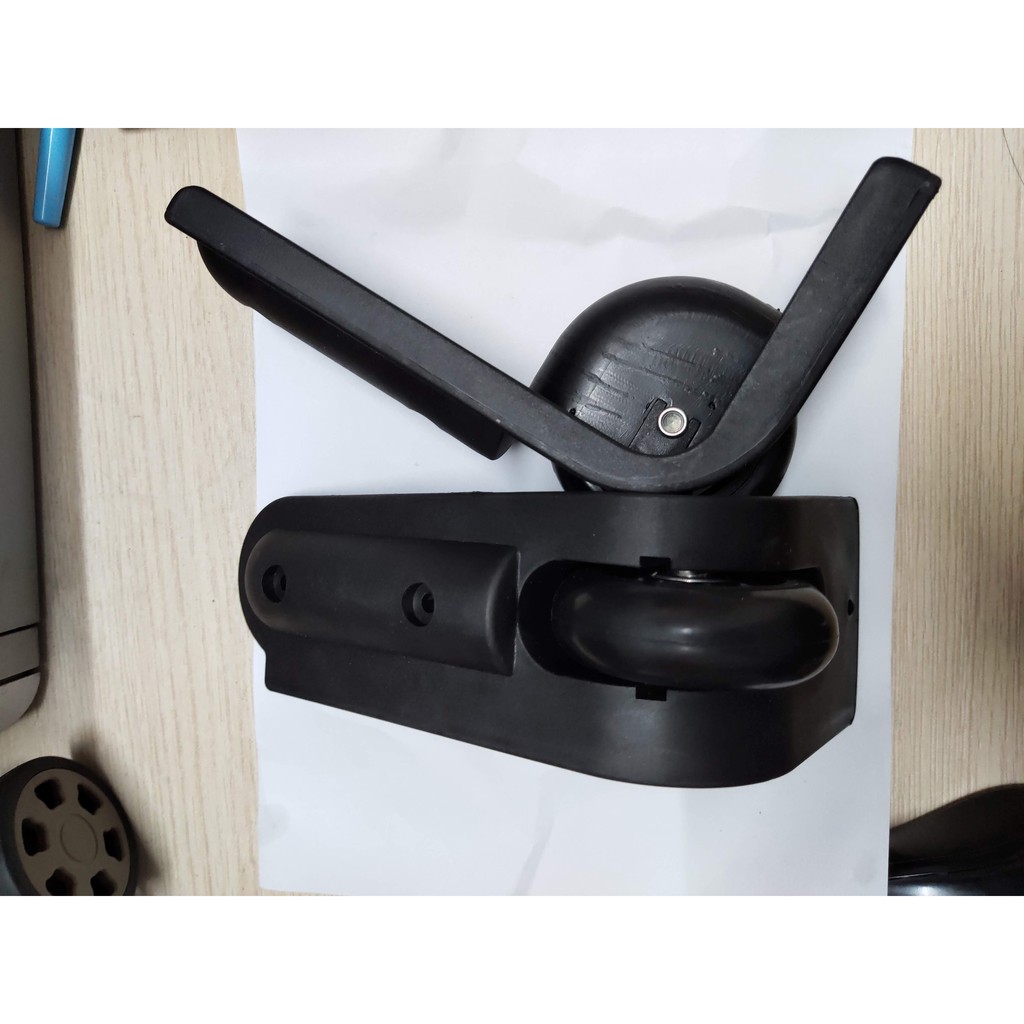 Cặp bánh xe cho dòng vali vải 2 bánh đường kính bánh xe 70mm chạy bằng vòng bi cực nhẹ và êm
