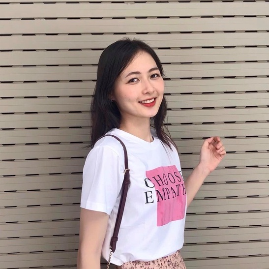 Áo thun Stra hồng cổ tròn tay ngắn chất cotton 100% mền mịn , thấm mồ hôi.