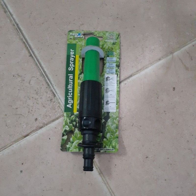 Vòi tưới Lan đa năng.