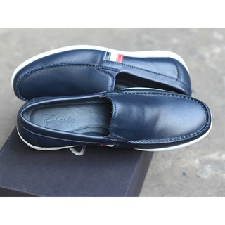 Clarks xanh navi