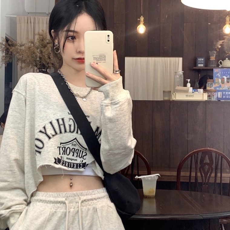 Áo Lửng Nữ Tay Dài Cổ Tròn Thời Trang Quyến Rũ