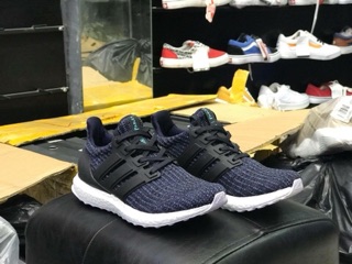 Giày ULTRA BOOST phối màu mới