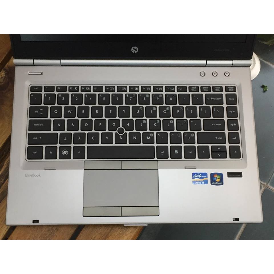 Laptop Cũ HP 8460p Core I5-2420m/Ram 4/Chơi Game , Làm Đồ Họa Cực Ngon