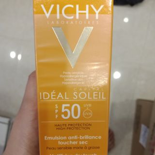 Chống nắng vi chy