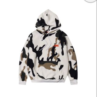 Cần pass hoodie swe size m cond 9.5