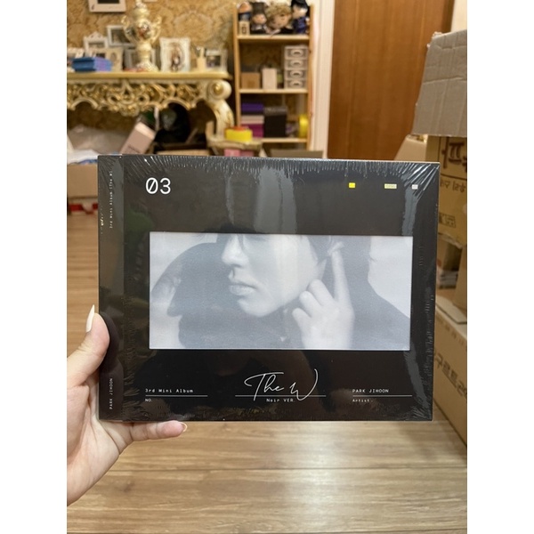 Park Jihoon The W Nguyên Seal