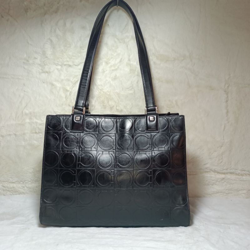 Túi xách si hiệu Salvatore Ferragamo