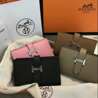 Ví cầm tay  HM