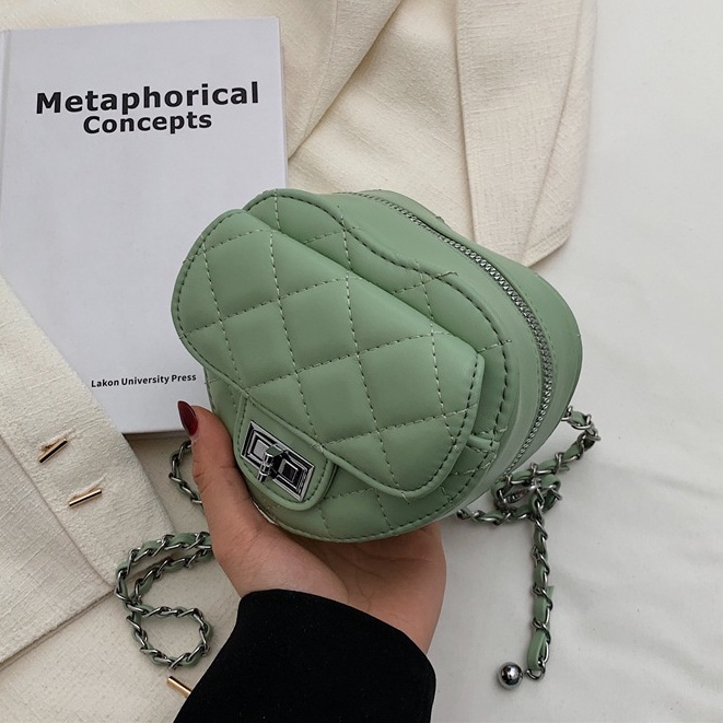 Túi Đeo Vai Hình Trái Tim Phối Dây Xích Thời Trang Mùa Hè 2022 Cho Nữ