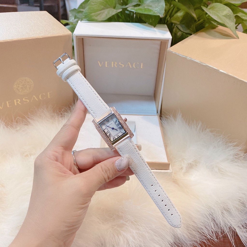 Đồng Hồ Nữ thời trang , mặt vuông , dây da cao cấp ,bảo hành 12 tháng