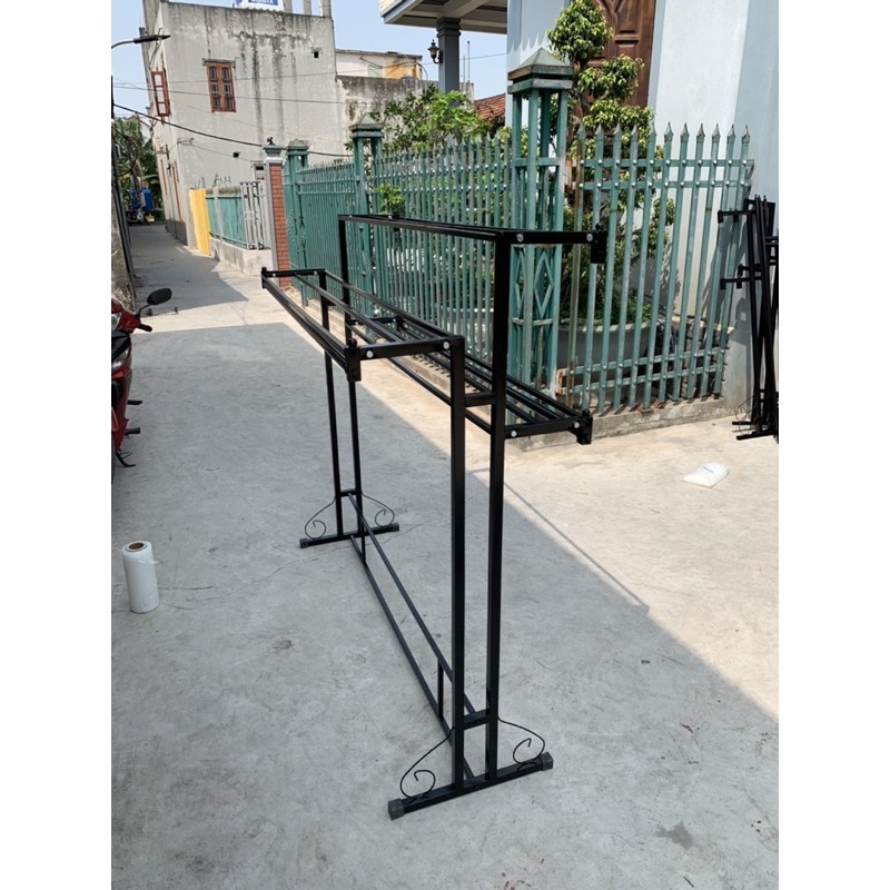 Kệ lệch 3 tầng treo quần áo cho shop
