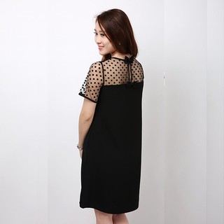 Váy bầu đen cổ ren chấm bi thời trang