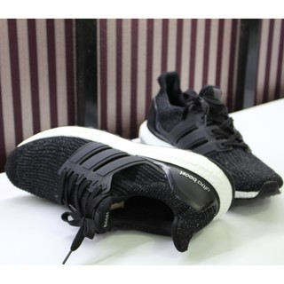 Giày untral boost
